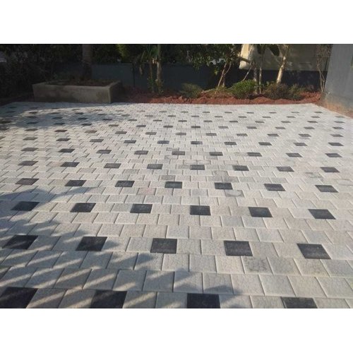 INTERLOCK SQUARE BLACK / انترلوك مربع أسود